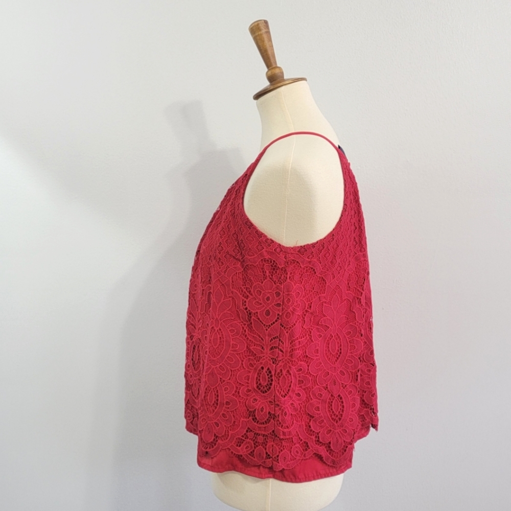 Red Lace High Neck Tank Top - Picture 2 of 11